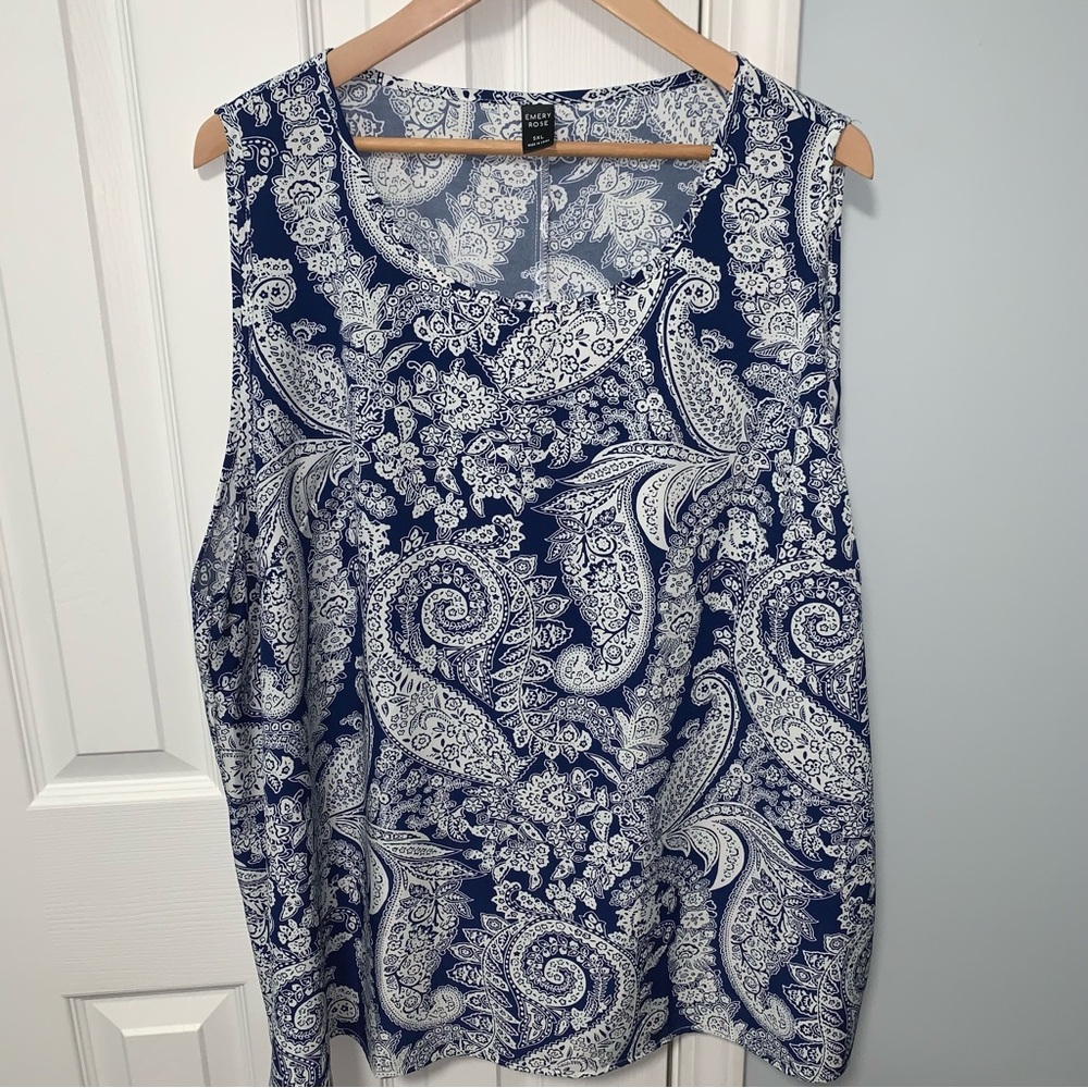 Emery Rose 5XL Paisley Print Sleeveless Top